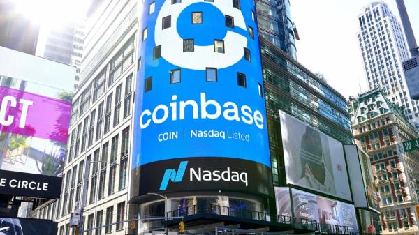 FILE — The Coinba<em></em>se logo is displayed on the billboard outside the Nasdaq Stock Market in Times Square in Manhattan on April 14, 2021. The Securities and Exchange Commission sued Coinba<em></em>se, the largest cryptocurrency trading platform in the United States, on Tuesday, June 6, 2023, claiming that the company broke securities law by not registering as a broker. (Gabby Jones/The New York Times)