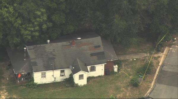 Man found dead behind Fayetteville home