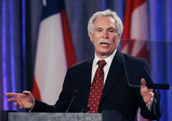 FILE - Agriculture Secretary Ed Schafer speaks during the Internatio<em></em>nal Symposium on Agroterrorism, April 24, 2008, in Kansas City, Mo. The former agriculture secretary and North Dakota governor learned a lesson a<em></em>bout his car keys after his vehicle was stolen Friday morning, Aug. 25, 2023, as he hosted a Fargo, N.D., radio show. (AP Photo/Orlin Wagner, File)